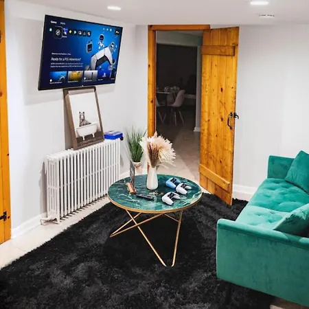 Ferienwohnung Modern Studio Getaway 18 Mins To Nyc 10Min Ewr